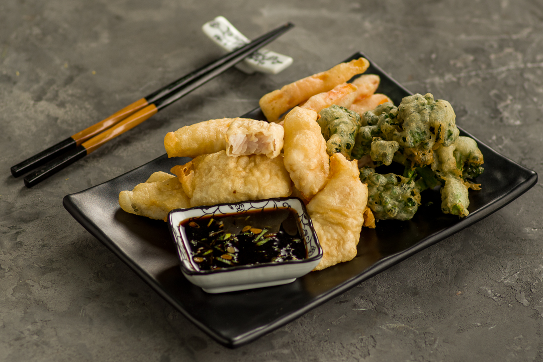 Learn how to make hake and vegetable tempura with beer