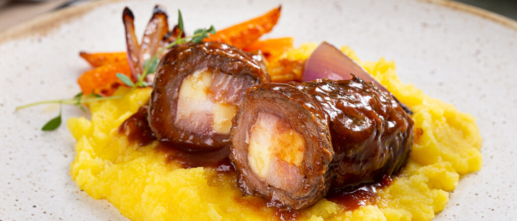 Bife a rolê de alcatra com queijo coalho e bacon – Minerva Foods ...