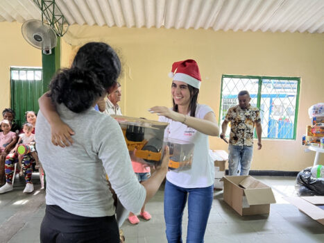 Minerva Foods, comprometida con el bienestar de la comunidad, entregó regalos a mil niños en Navidad