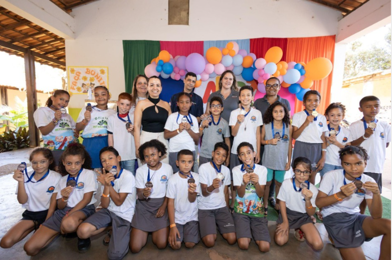 Minerva Foods e Instituto Gil Nogueira premiam 150 alunos do projeto “Ler é Viver” em Janaúba (MG)